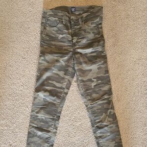 Gap Army True Skinny pants